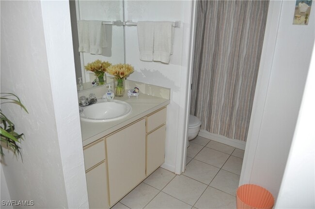 4110 Looking Glass Ln in Naples, FL - Building Photo - Building Photo