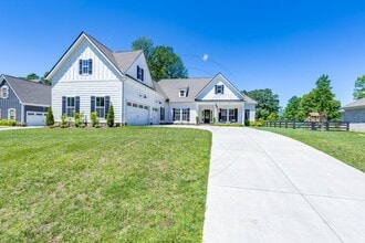 7447 Swindon Blvd in Fairview, TN - Building Photo - Building Photo