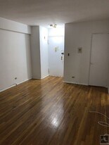 East 58th Street in New York, NY - Building Photo