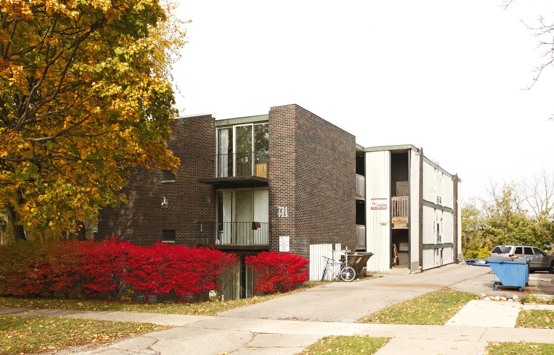 Kingsley Apartments in Ann Arbor, MI - Foto de edificio