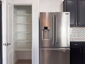 8721 Panadero Dr in Austin, TX - Foto de edificio - Building Photo