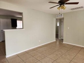 7031 S 5th Ave in Phoenix, AZ - Building Photo - Building Photo