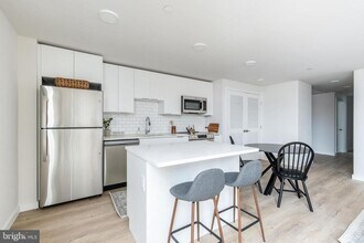 1130 N Delaware Ave in Philadelphia, PA - Building Photo - Building Photo