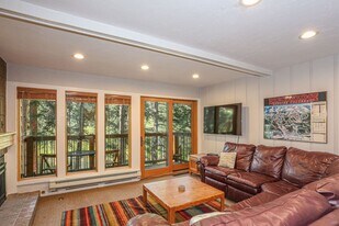 815 Columbine Rd in Breckenridge, CO - Building Photo