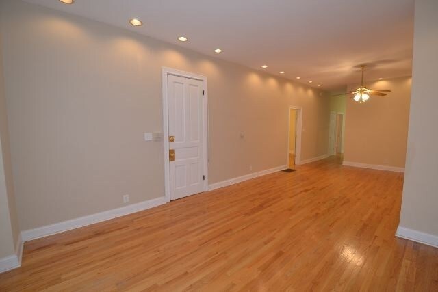 1454 W School St, Unit A09C