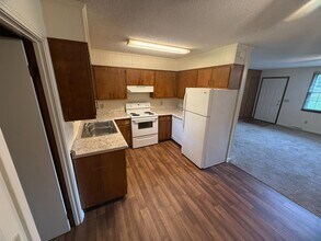 106 Hankins Dr in Lebanon, TN - Building Photo - Building Photo