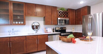 Latvian Village Apartments in Omaha, NE - Building Photo - Building Photo