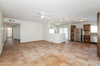 5748 W Libby St in Glendale, AZ - Building Photo - Building Photo