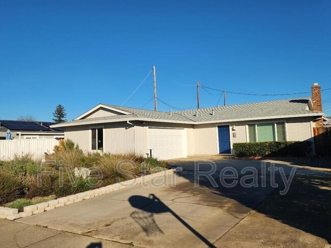 2417 Foust St in Marysville, CA - Building Photo - Building Photo