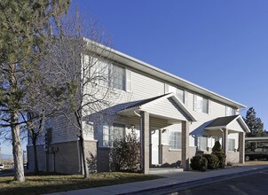 Valley Meadows in Tooele, UT - Building Photo - Building Photo