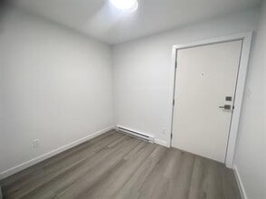 995 England Ave in Courtenay, BC - Building Photo - Building Photo