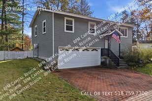 80 Wagon Wheel Trail in Saratoga Springs, NY - Building Photo