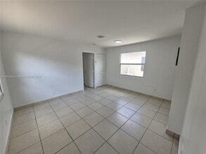 1018 NW 6th Ave in Fort Lauderdale, FL - Building Photo - Building Photo