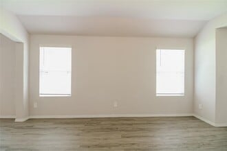 2441 Carp Dr in Conroe, TX - Building Photo - Building Photo