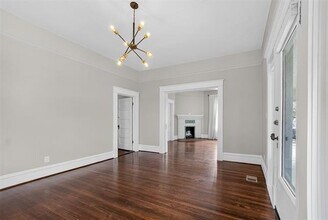 1630 Mistletoe Blvd in Fort Worth, TX - Building Photo - Building Photo