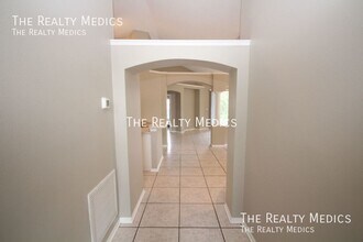 833 Brightview Dr in Lake Mary, FL - Foto de edificio - Building Photo