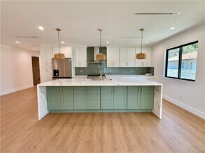 22130 Gault St in Los Angeles, CA - Building Photo - Building Photo