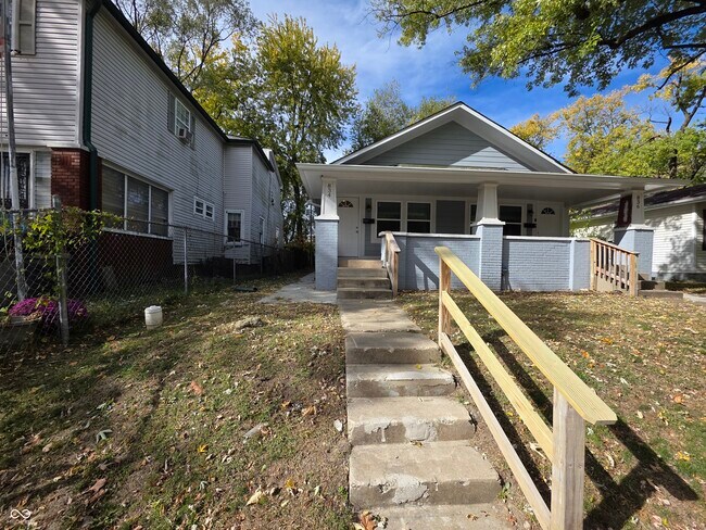 834 Lasalle St in Indianapolis, IN - Building Photo - Building Photo