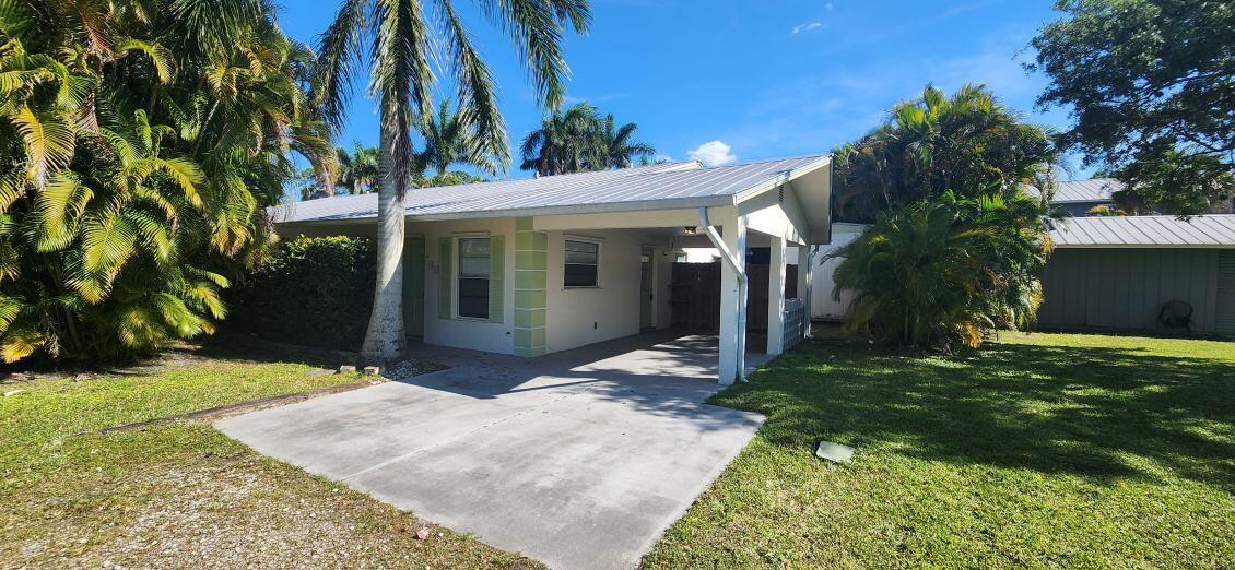 788 SW 36th Terrace in Palm City, FL - Building Photo