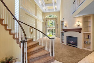 169 Hamlet Dr in Mount Sinai, NY - Foto de edificio - Building Photo