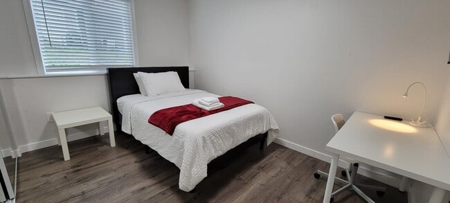 8029 240th St SW in Edmonds, WA - Building Photo - Building Photo