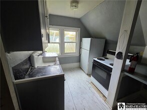 329 Crossman St in Jamestown, NY - Building Photo - Building Photo