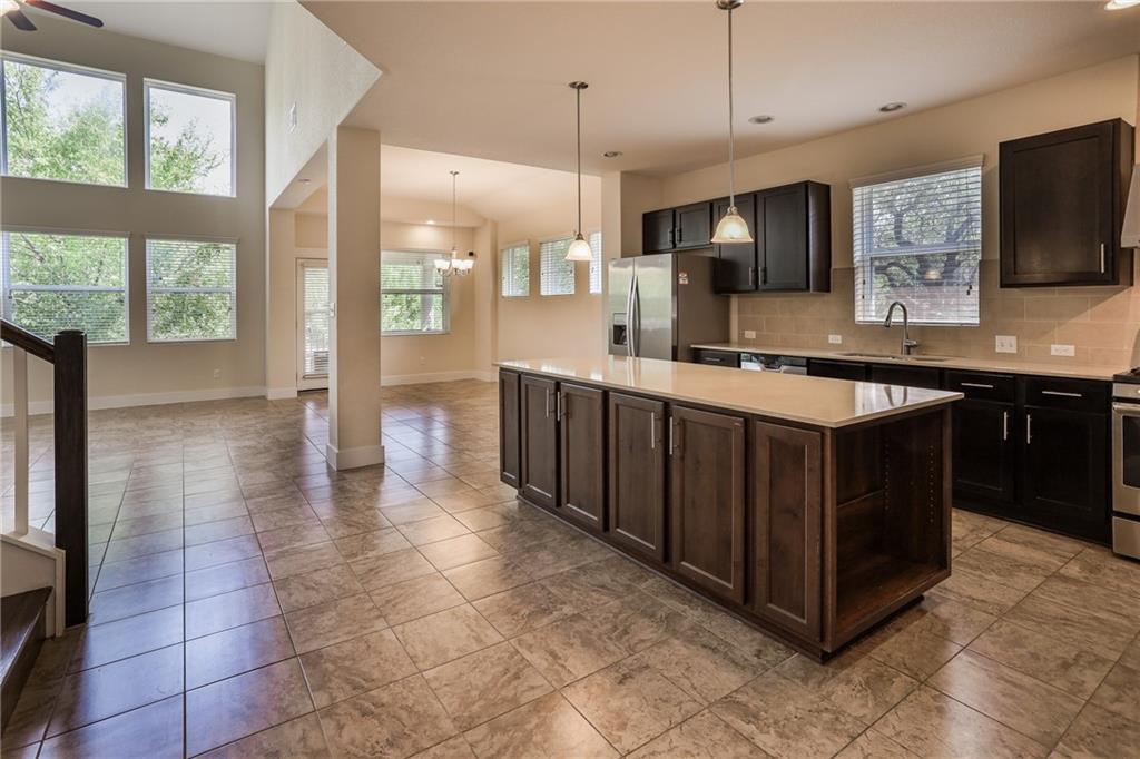 825 Clear Stream Crossing in Austin, TX - Building Photo