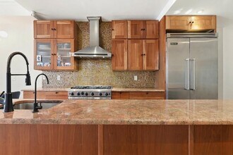 81 Montgomery St in Jersey City, NJ - Building Photo - Building Photo