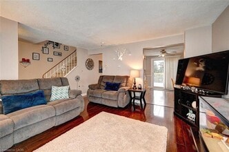 129 Old Carriage Dr in Kitchener, ON - Building Photo - Building Photo