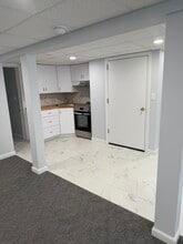 105 Mohawk Ave in Deer Park, NY - Building Photo - Building Photo