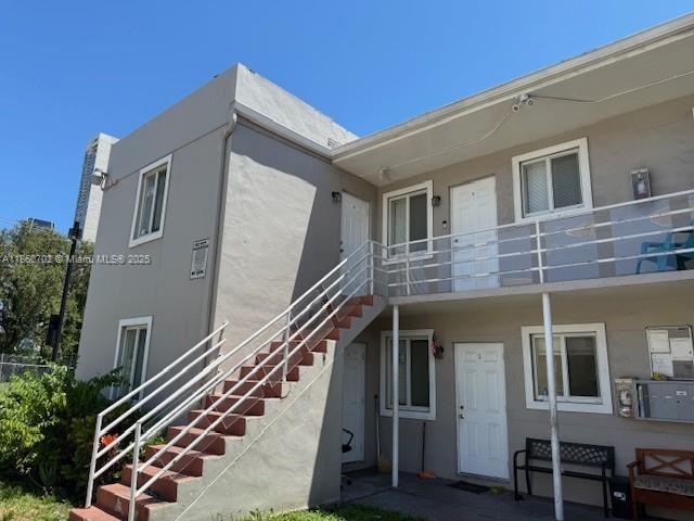 172 NW 12th St in Miami, FL - Building Photo - Building Photo