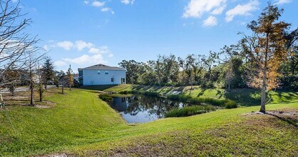 Copper Creek North Townhomes in Gibsonton, FL - Building Photo - Building Photo