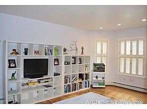 10 Homer Square in Somerville, MA - Building Photo - Building Photo