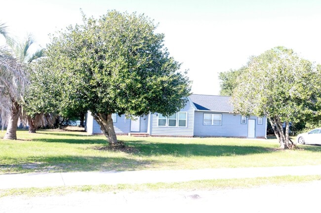property at 814 Lorraine Dr