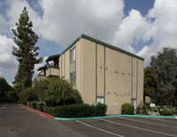 Village at Ninth in Fresno, CA - Foto de edificio - Building Photo