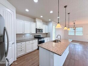 202 Broomsedge Cir in St. Augustine, FL - Building Photo - Building Photo