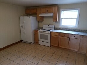 121 King Philip Rd in Worcester, MA - Building Photo - Building Photo