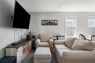 17 Howes St in Boston, MA - Building Photo - Building Photo