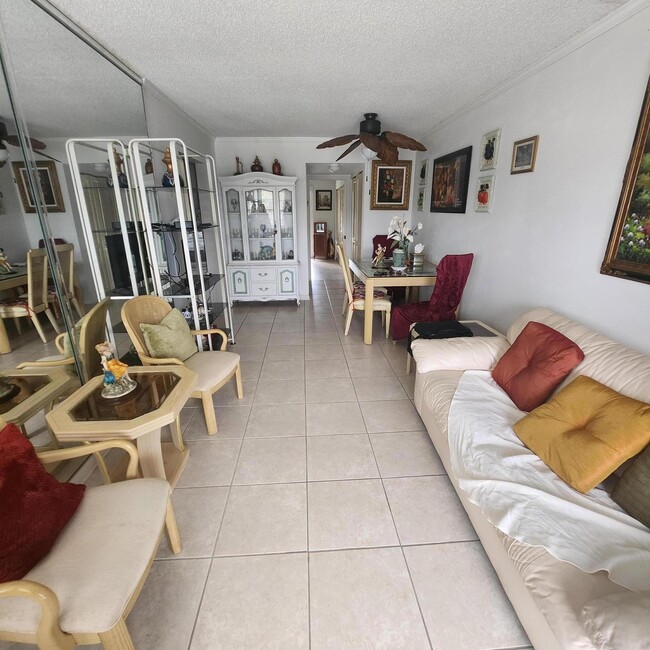 18 Oakridge B in Deerfield Beach, FL - Building Photo - Building Photo