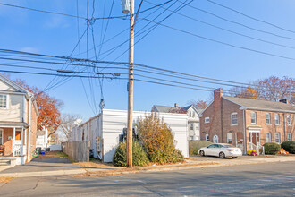 128 Grasmere Ave in Fairfield, CT - Building Photo - Building Photo