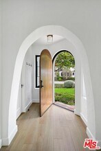 10525 Cushdon Ave in Los Angeles, CA - Building Photo - Building Photo