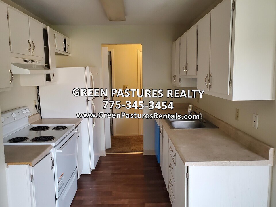 3918 Clear Acre Ln in Reno, NV - Building Photo