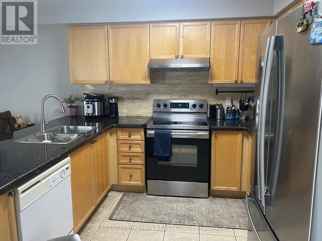 property at 30 Ipswich Pl