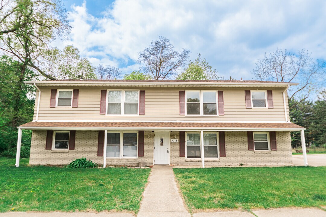 2218 Gina St, Unit B in Portage, IN - Building Photo