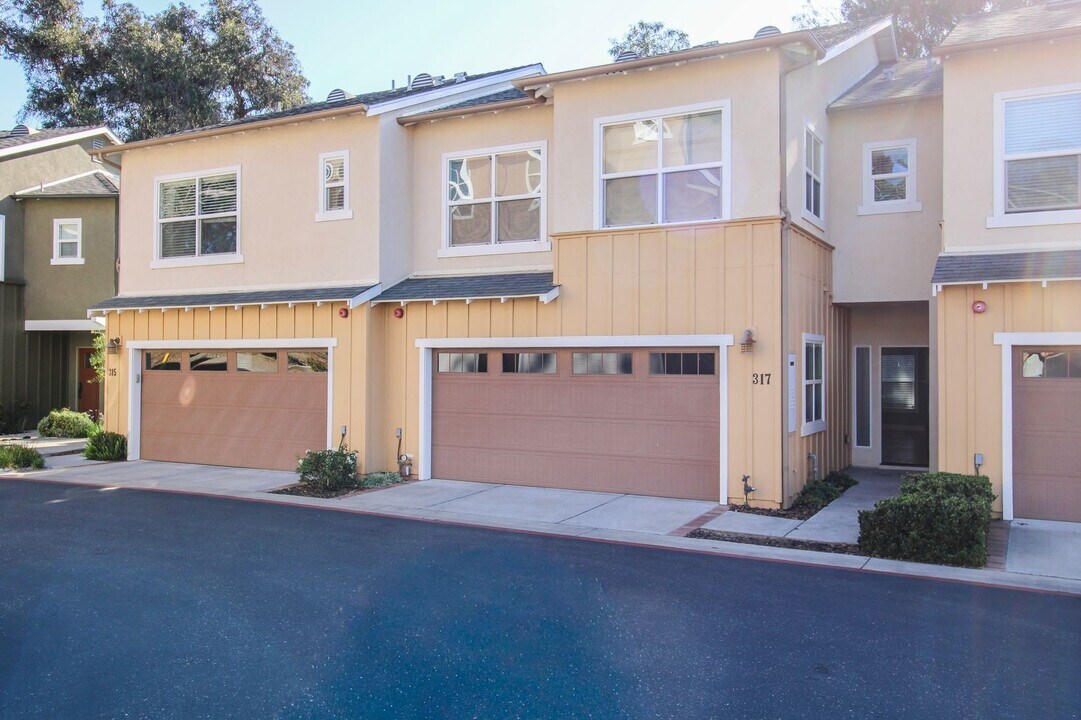 317 Creekview Way in Arroyo Grande, CA - Building Photo