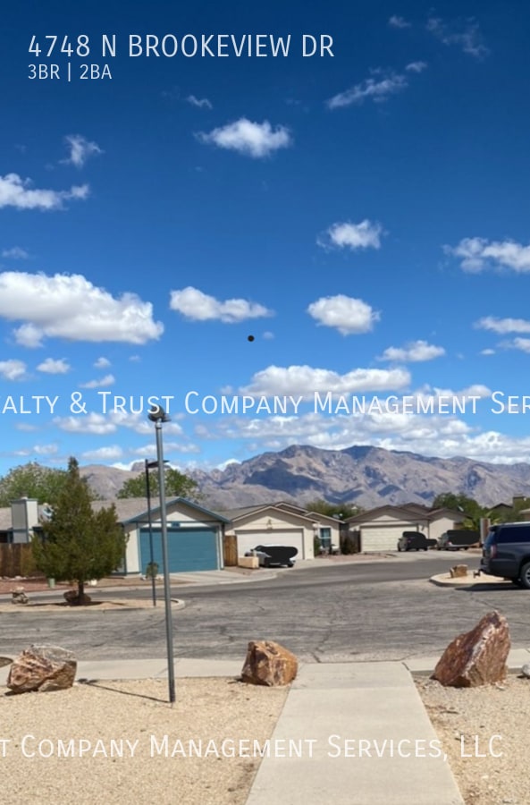property at 4748 N Brookeview Dr