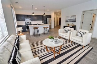 The Ellsworth in Lafayette, IN - Building Photo