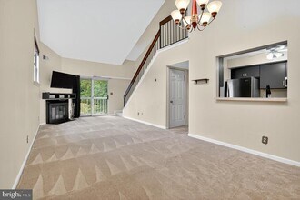 5812 Orchard Hill Ct in Clifton, VA - Building Photo - Building Photo