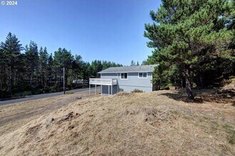 29536 I St in Ocean Park, WA - Building Photo - Building Photo