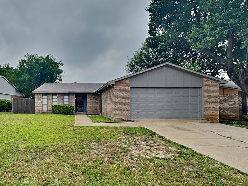 7512 Parkwood Ln in Fort Worth, TX - Building Photo